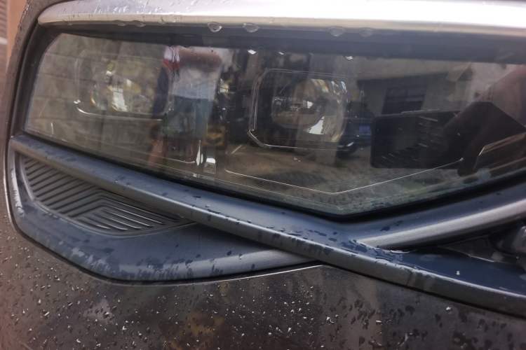 Used Lynk & Co 01 2021 2.0TD Two-Wheel-Drive Pro Trim Right Front Headlight