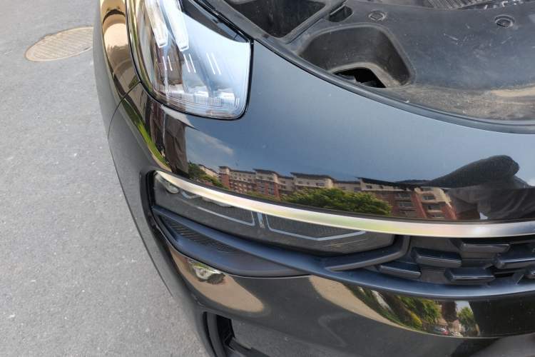 Used Lynk & Co 01 2021 2.0TD Two-Wheel-Drive Pro Trim Right Front Headlight