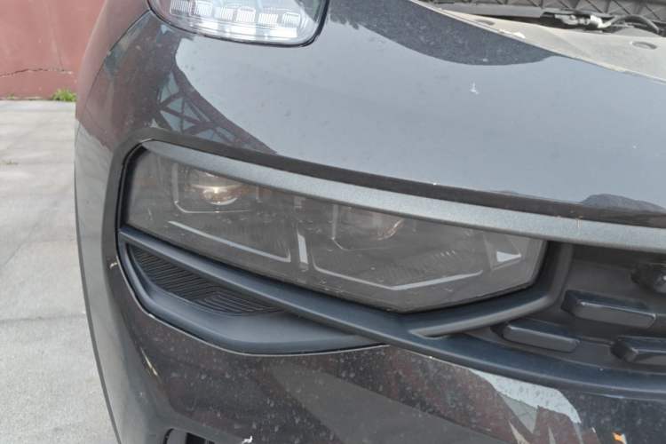 Used Lynk & Co 01 2021 2.0TD Four-Wheel Drive Dark Night Edition Right Front Headlight