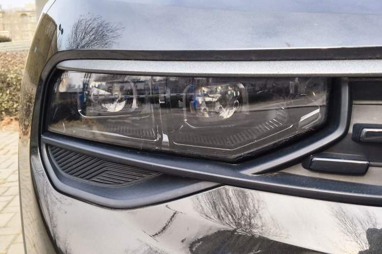 Used Lynk & Co 01 2021 2.0TD Four-Wheel Drive Dark Night Edition Right Front Headlight