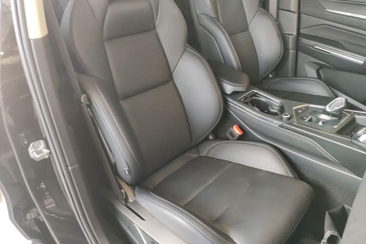 Used Lynk & Co 01 2021 2.0TD Two-Wheel-Drive Pro Trim Right Front Seat