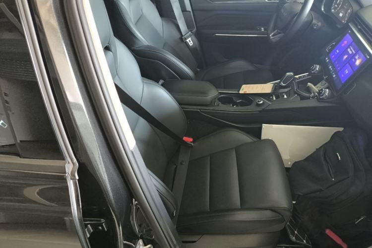 Used Lynk & Co 01 2021 2.0TD Two-Wheel-Drive Pro Trim Right Front Seat