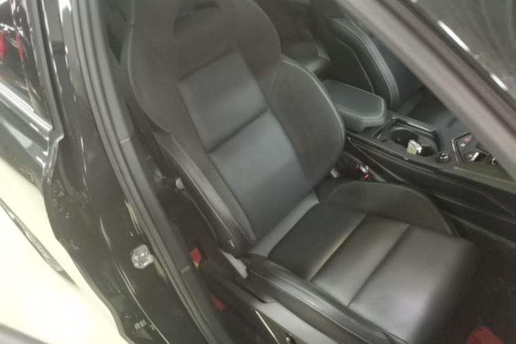 Used Lynk & Co 01 2021 2.0TD Four-Wheel Drive Hype-Halo Right Front Seat