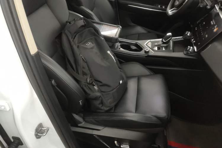Used Lynk & Co 01 2021 2.0TD Two-Wheel-Drive Pro Trim Right Front Seat