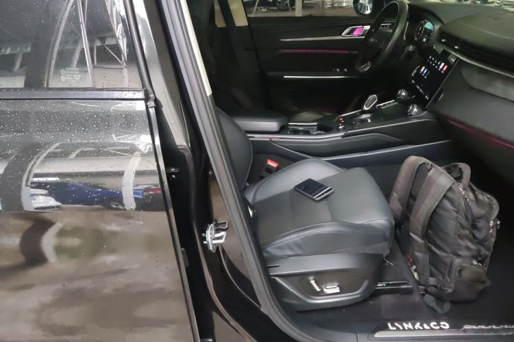 Used Lynk & Co 01 2021 2.0TD Two-Wheel-Drive Pro Trim Right Front Seat