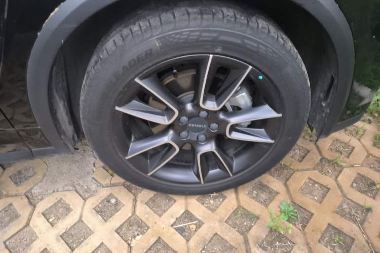 Used Lynk & Co 01 2021 2.0TD Two-Wheel-Drive Pro Trim Right Front Wheel Hub