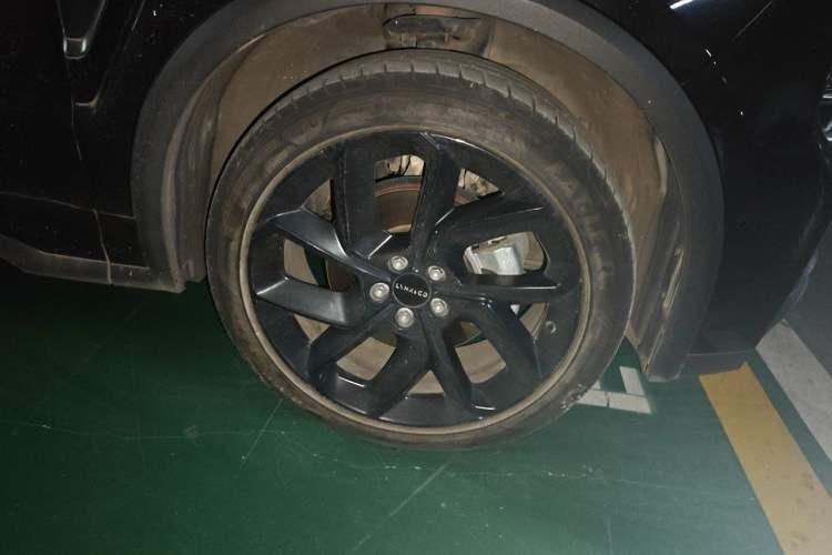 Used Lynk & Co 01 2021 2.0TD Four-Wheel Drive Dark Night Edition Right Front Wheel Hub