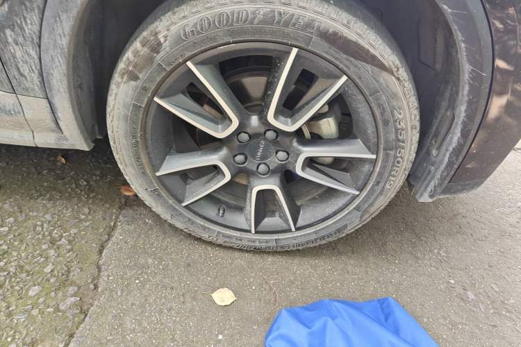 Used Lynk & Co 01 2021 2.0TD Two-Wheel-Drive Pro Trim Right Front Wheel Hub