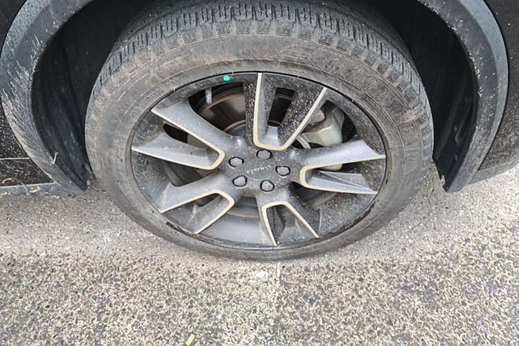 Used Lynk & Co 01 2021 2.0TD Two-Wheel-Drive Pro Trim Right Front Wheel Hub