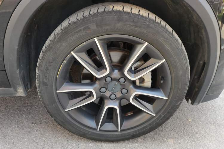 Used Lynk & Co 01 2021 2.0TD Two-Wheel-Drive Pro Trim Right Front Wheel Hub