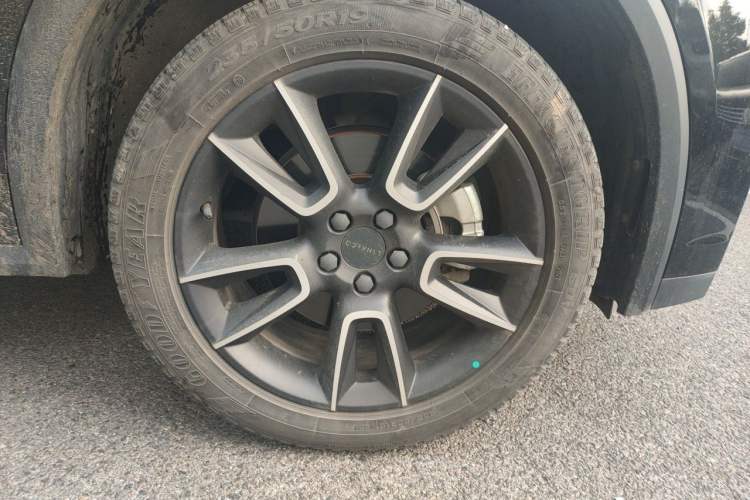 Used Lynk & Co 01 2021 2.0TD Two-Wheel-Drive Pro Trim Right Front Wheel Hub