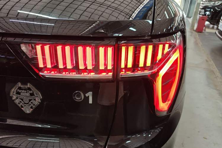 Used Lynk & Co 01 2021 2.0TD Two-Wheel-Drive Pro Trim Right Rear Taillight