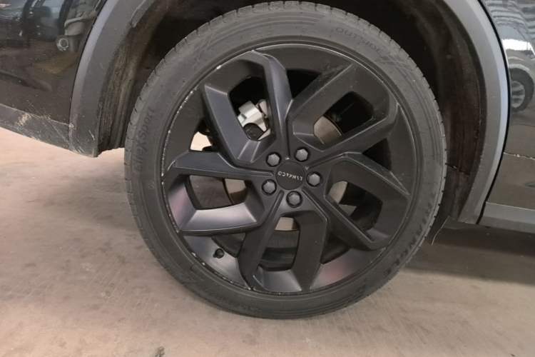 Used Lynk & Co 01 2021 2.0TD Four-Wheel Drive Dark Night Edition Right Rear Wheel Hub