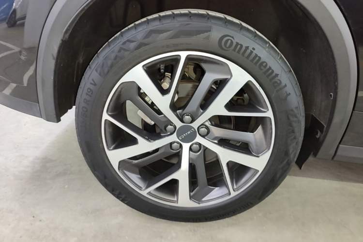 Used Lynk & Co 01 2021 2.0TD Four-Wheel Drive Hype-Halo Right Rear Wheel Hub