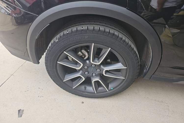 Used Lynk & Co 01 2021 2.0TD Two-Wheel-Drive Pro Trim Right Rear Wheel Hub