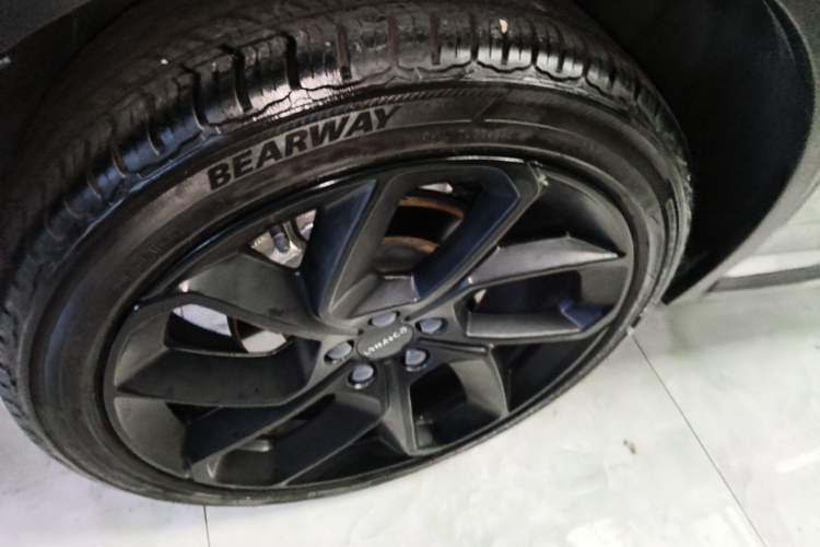 Used Lynk & Co 01 2021 2.0TD Four-Wheel Drive Dark Night Edition Right Rear Wheel Hub