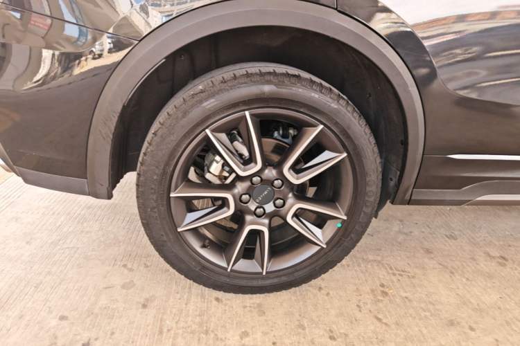 Used Lynk & Co 01 2021 2.0TD Two-Wheel-Drive Pro Trim Right Rear Wheel Hub