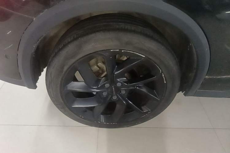 Used Lynk & Co 01 2021 2.0TD Four-Wheel Drive Dark Night Edition Right Rear Wheel Hub