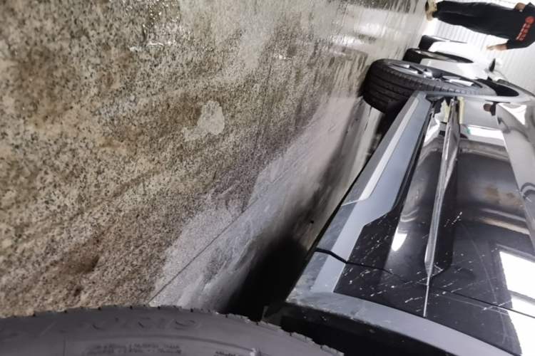Used Lynk & Co 01 2021 2.0TD Two-Wheel-Drive Pro Trim Right Side Sill