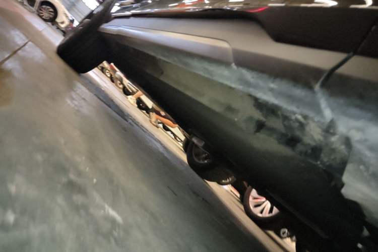 Used Lynk & Co 01 2021 2.0TD Two-Wheel-Drive Pro Trim Right Side Sill