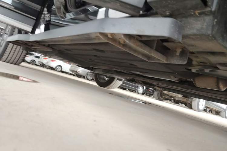 Used Lynk & Co 01 2021 2.0TD Two-Wheel-Drive Pro Trim Right Side Sill