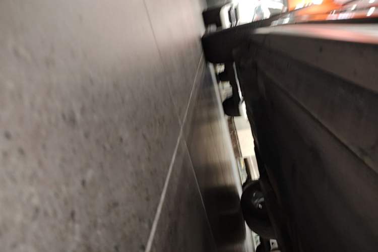 Used Lynk & Co 01 2021 2.0TD Two-Wheel-Drive Pro Trim Right Side Sill