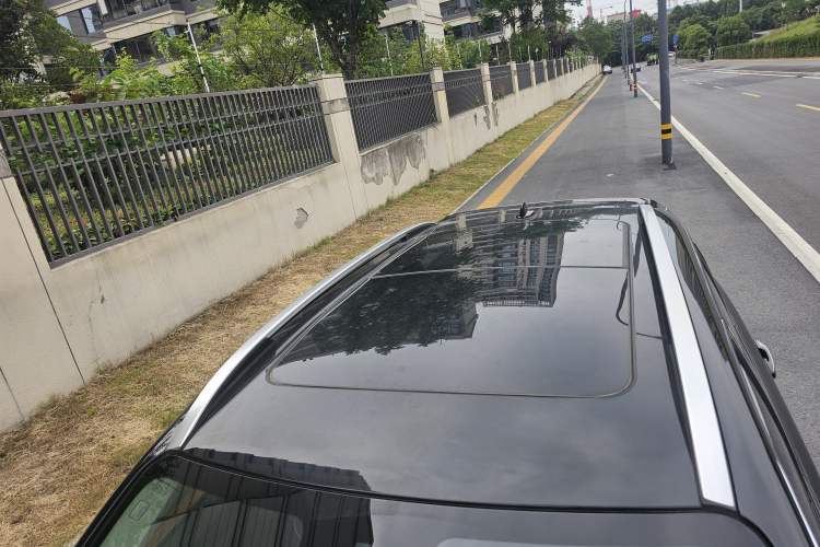 Used Lynk & Co 01 2021 2.0TD Two-Wheel-Drive Pro Trim Roof