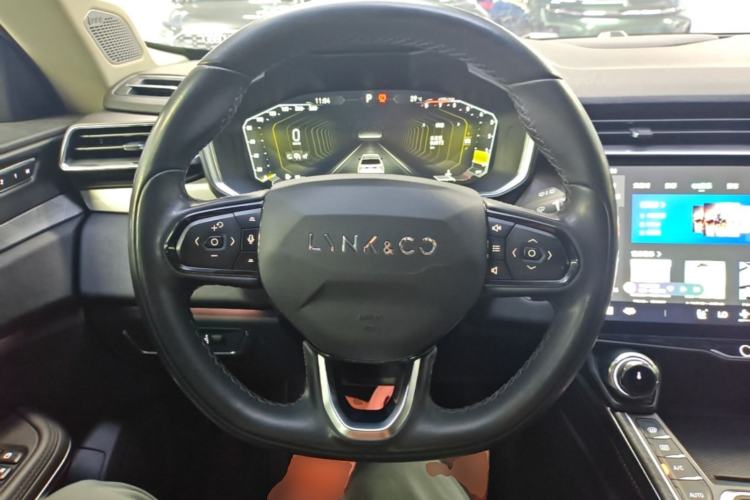 Used Lynk & Co 01 2021 2.0TD Two-Wheel-Drive Pro Trim Steering Wheel