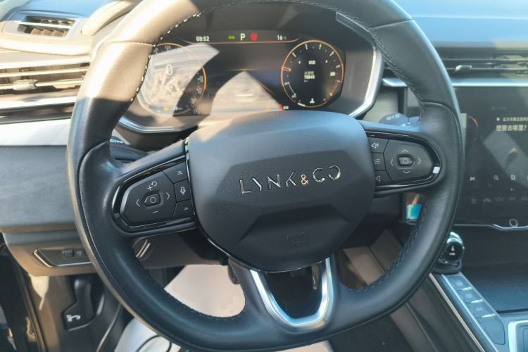 Used Lynk & Co 01 2021 2.0TD Two-Wheel-Drive Pro Trim Steering Wheel