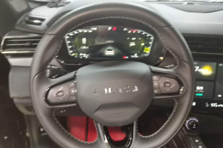 Used Lynk & Co 01 2021 2.0TD Four-Wheel Drive Hype-Halo Steering Wheel