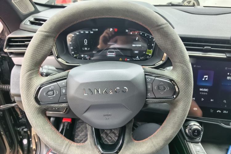 Used Lynk & Co 01 2021 2.0TD Four-Wheel Drive Dark Night Edition Steering Wheel