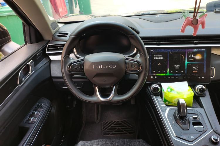 Used Lynk & Co 01 2021 2.0TD Two-Wheel-Drive Pro Trim Steering Wheel