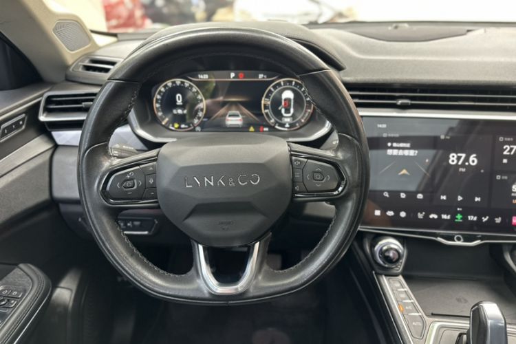 Used Lynk & Co 01 2021 2.0TD Two-Wheel-Drive Pro Trim Steering Wheel