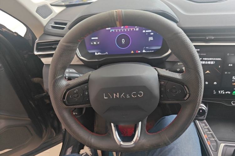 Used Lynk & Co 01 2021 2.0TD Two-Wheel-Drive Pro Trim Steering Wheel