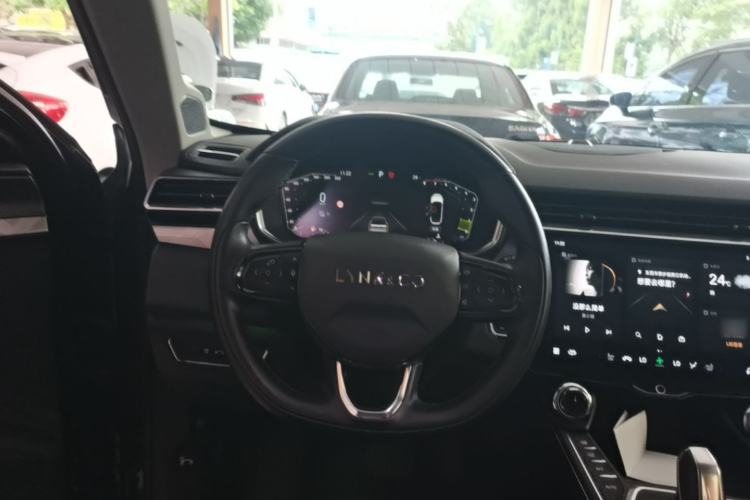 Used Lynk & Co 01 2021 2.0TD Two-Wheel-Drive Pro Trim Steering Wheel