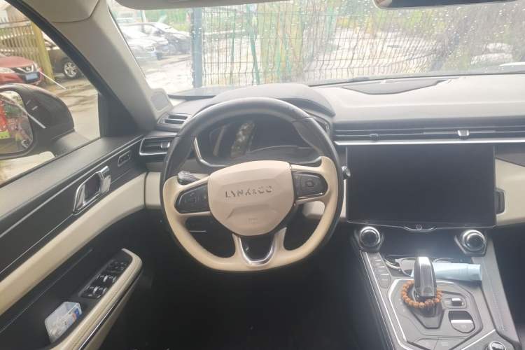 Used Lynk & Co 01 2021 2.0TD Two-Wheel Drive Zhaopu Pro Steering Wheel
