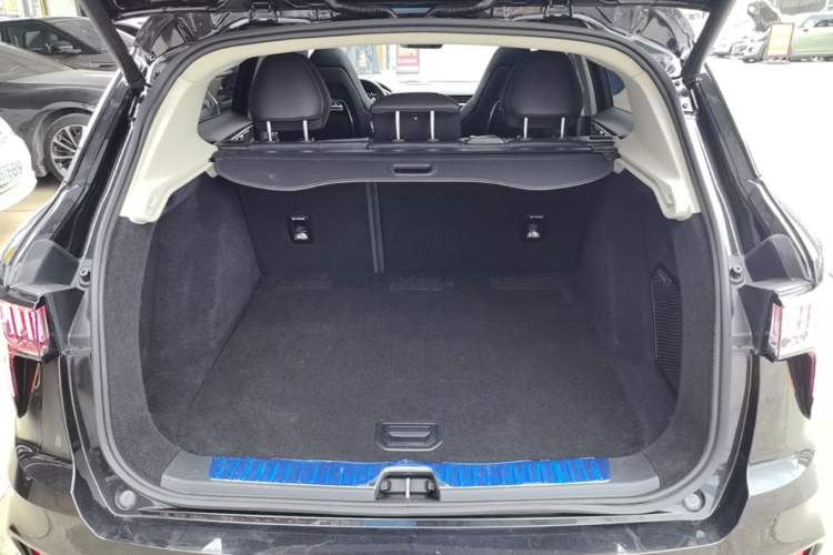Used Lynk & Co 01 2021 2.0TD Two-Wheel-Drive Pro Trim Trunk