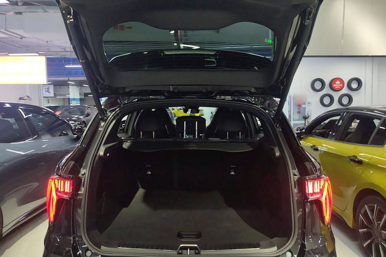 Used Lynk & Co 01 2021 2.0TD Four-Wheel Drive Hype-Halo Trunk