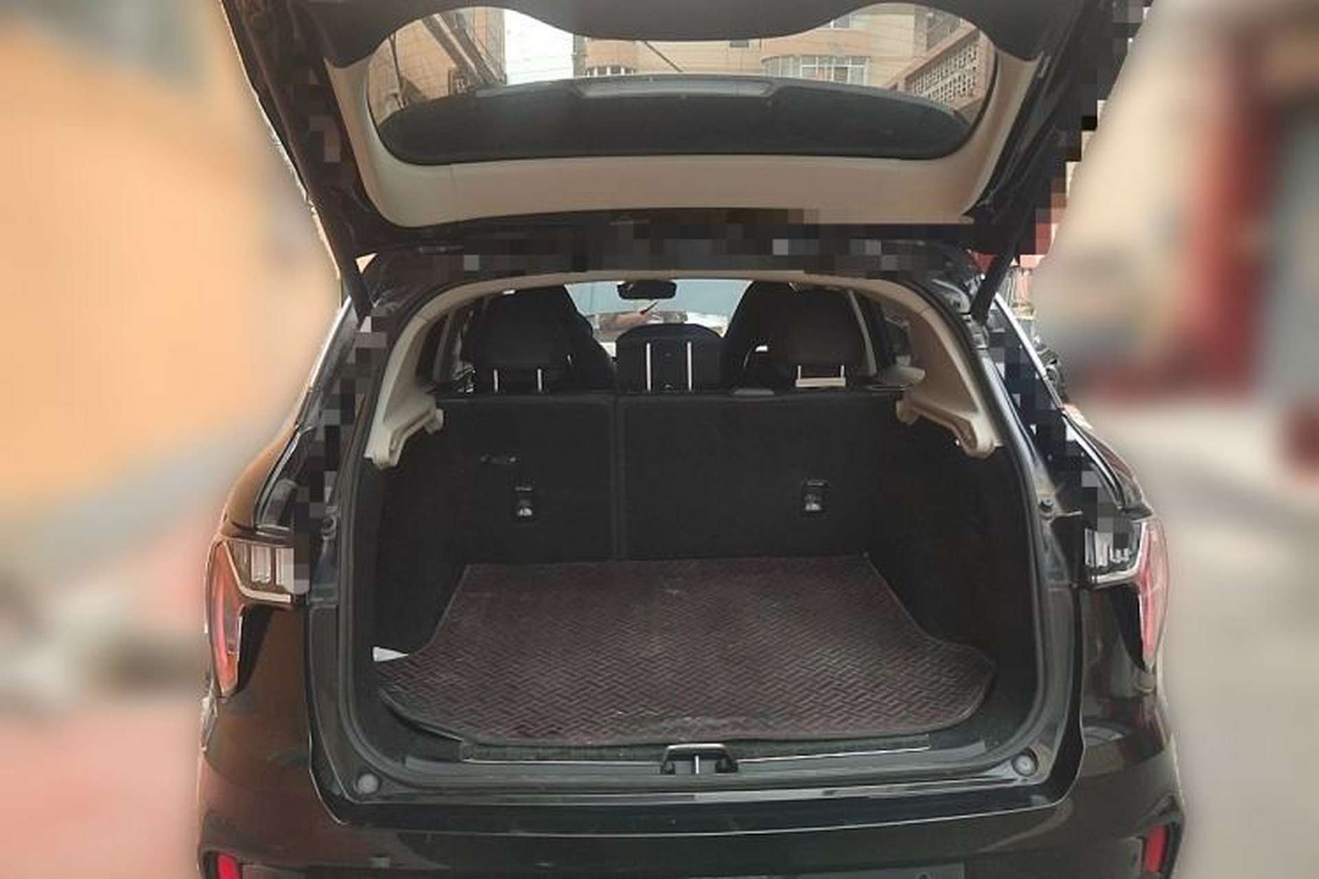 Used Lynk & Co 01 2021 2.0TD Two-Wheel-Drive Pro Trim Trunk