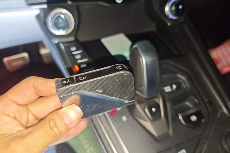 Used Lynk & Co 01 2021 2.0TD Two-Wheel-Drive Pro Trim Vehicle Key