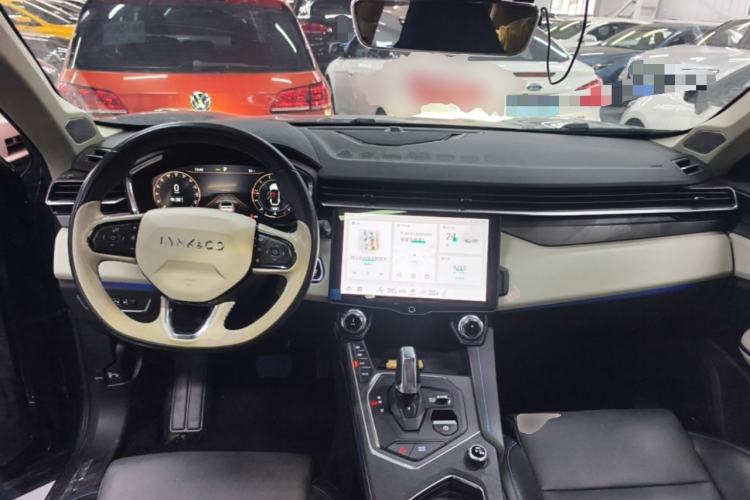 Used Lynk & Co 01 2021 2.0TD Two-Wheel Drive Zhaopu Pro Center Console