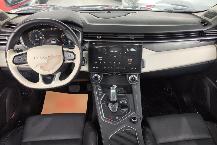 Used Lynk & Co 01 2021 2.0TD Two-Wheel Drive Zhaopu Pro Center Console