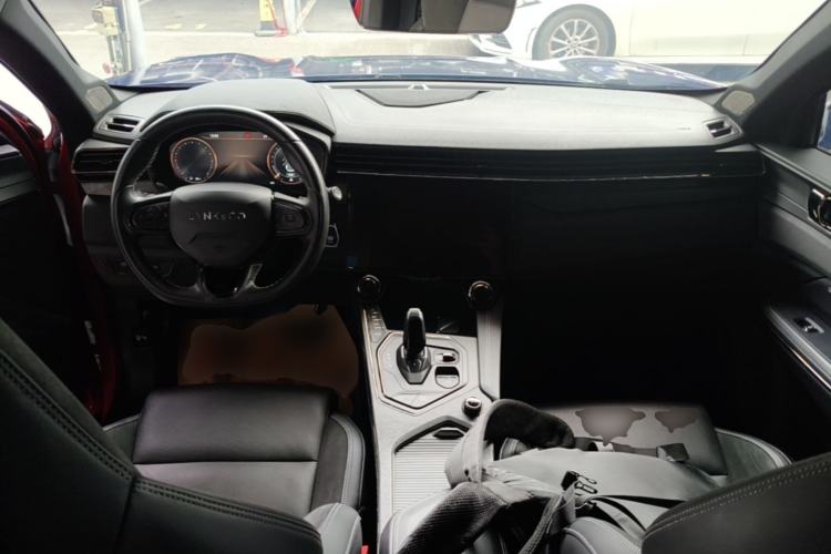 Used Lynk & Co 01 2021 2.0TD Four-Wheel Drive Hype-Halo Center Console
