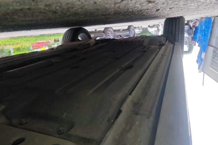 Used Lynk & Co 01 2021 2.0TD Two-Wheel Drive Zhaopu Pro Chassis Front Right