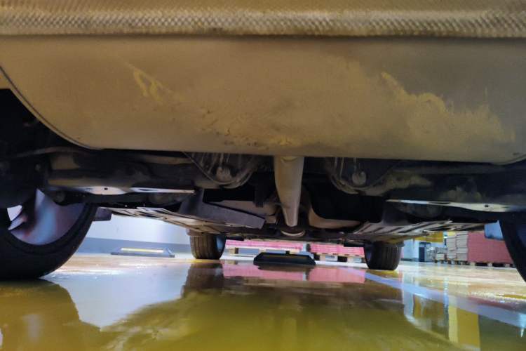 Used Lynk & Co 01 2021 2.0TD Two-Wheel Drive Zhaopu Pro Chassis Rear