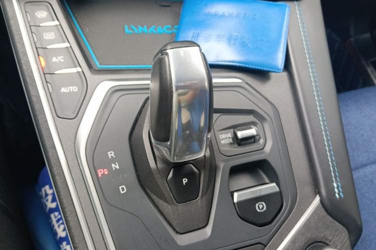 Used Lynk & Co 01 2021 2.0TD Two-Wheel Drive Zhaopu Pro Gear Lever