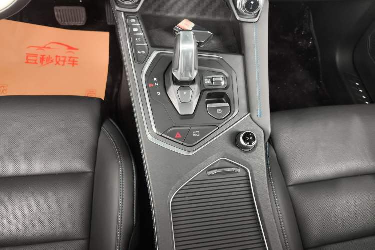 Used Lynk & Co 01 2021 2.0TD Two-Wheel Drive Zhaopu Pro Gear Lever