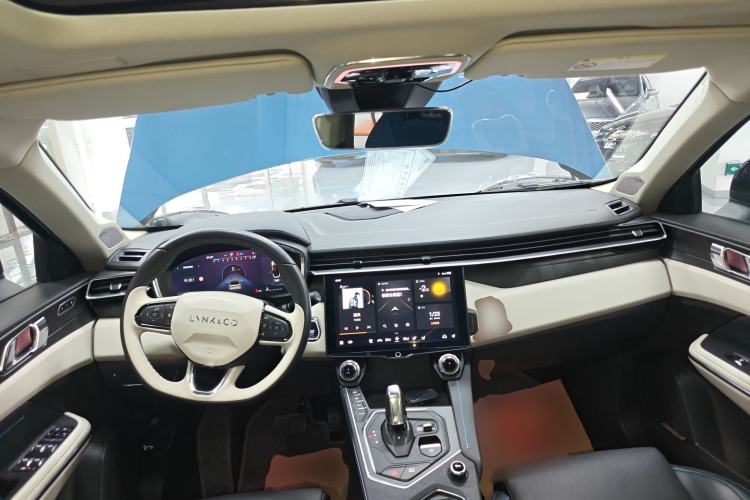 Used Lynk & Co 01 2021 2.0TD Two-Wheel Drive Zhaopu Pro Interior 2