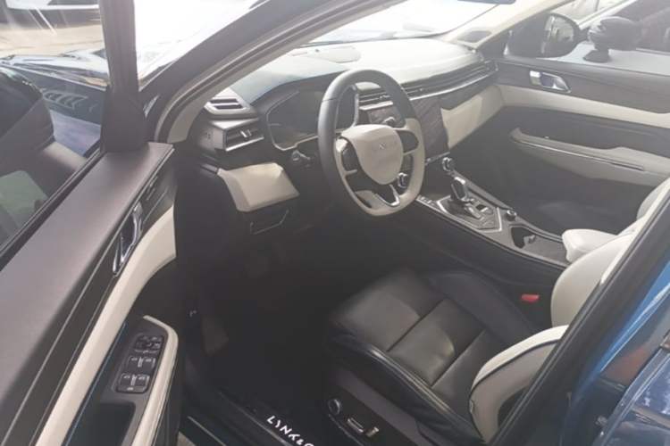 Used Lynk & Co 01 2021 2.0TD Two-Wheel Drive Zhaopu Pro Left Front Seat