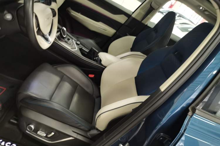 Used Lynk & Co 01 2021 2.0TD Two-Wheel Drive Zhaopu Pro Left Front Seat
